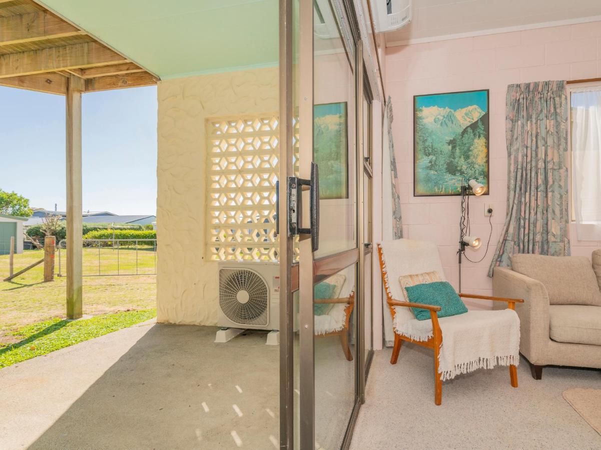 Cosy At Cooks - Cooks Beach Downstairs Unit Экстерьер фото